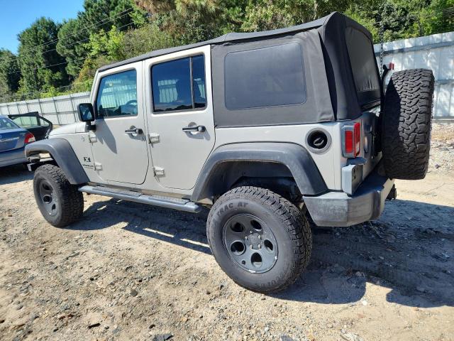 JEEP WRANGLER X 2007 silver  gas 1J8GA391X7L105090 photo #3