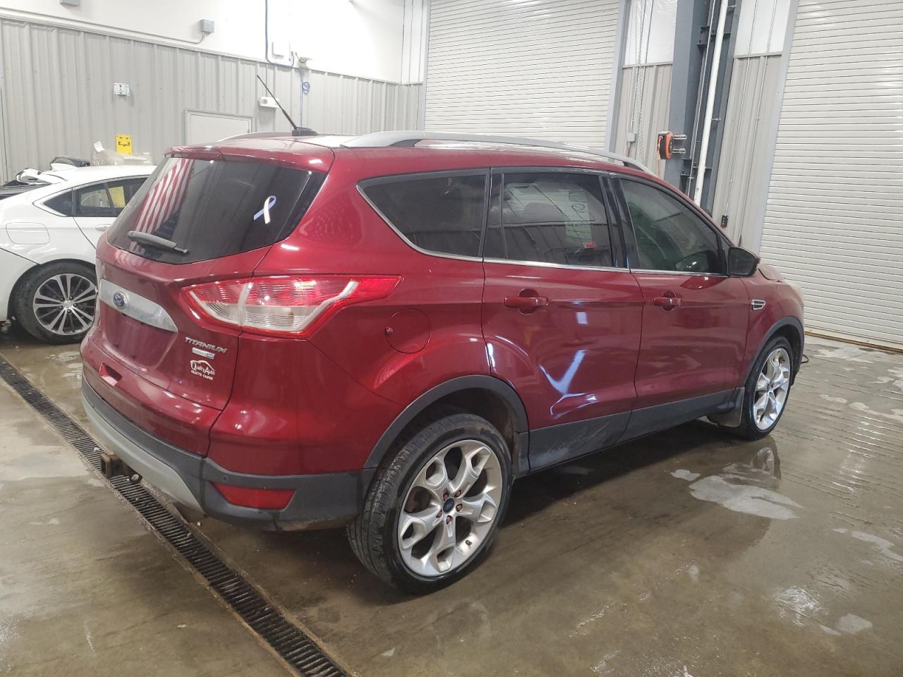 FORD ESCAPE TITANIUM