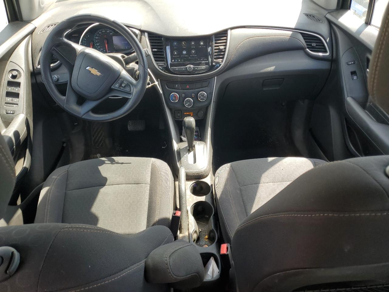 Lot #3310447303 2018 CHEVROLET TRAX LS