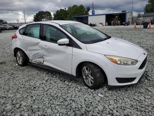 2015 FORD FOCUS SE - 1FADP3K23FL381661