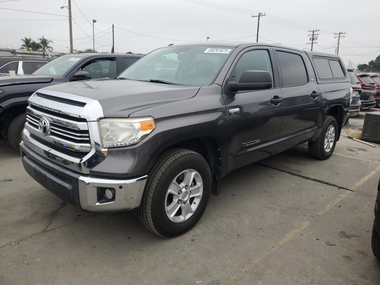 TOYOTA TUNDRA CREWMAX SR5