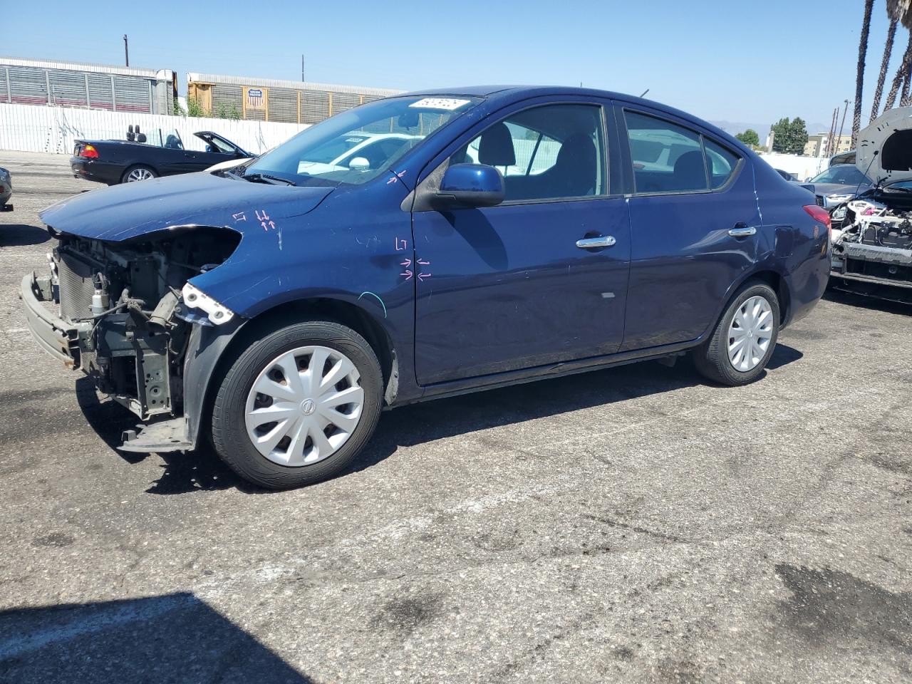 NISSAN VERSA S