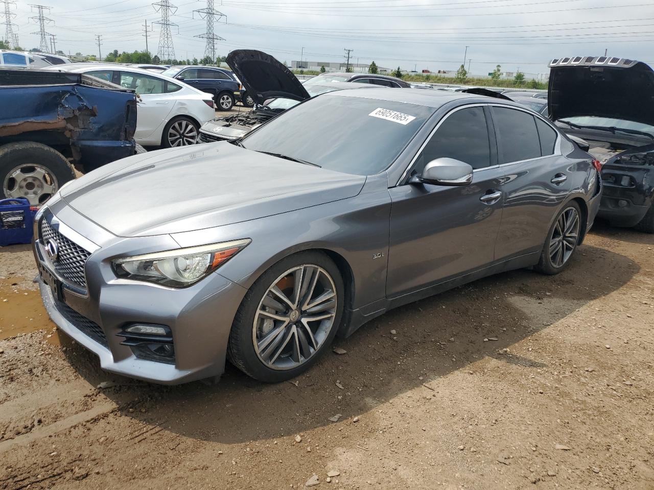 INFINITI Q50 PREMIUM