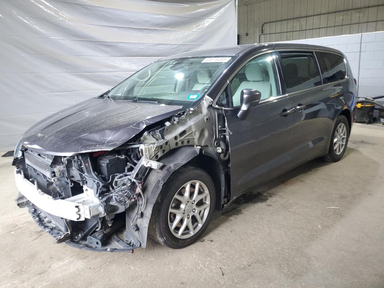 CHRYSLER PACIFICA TOURING