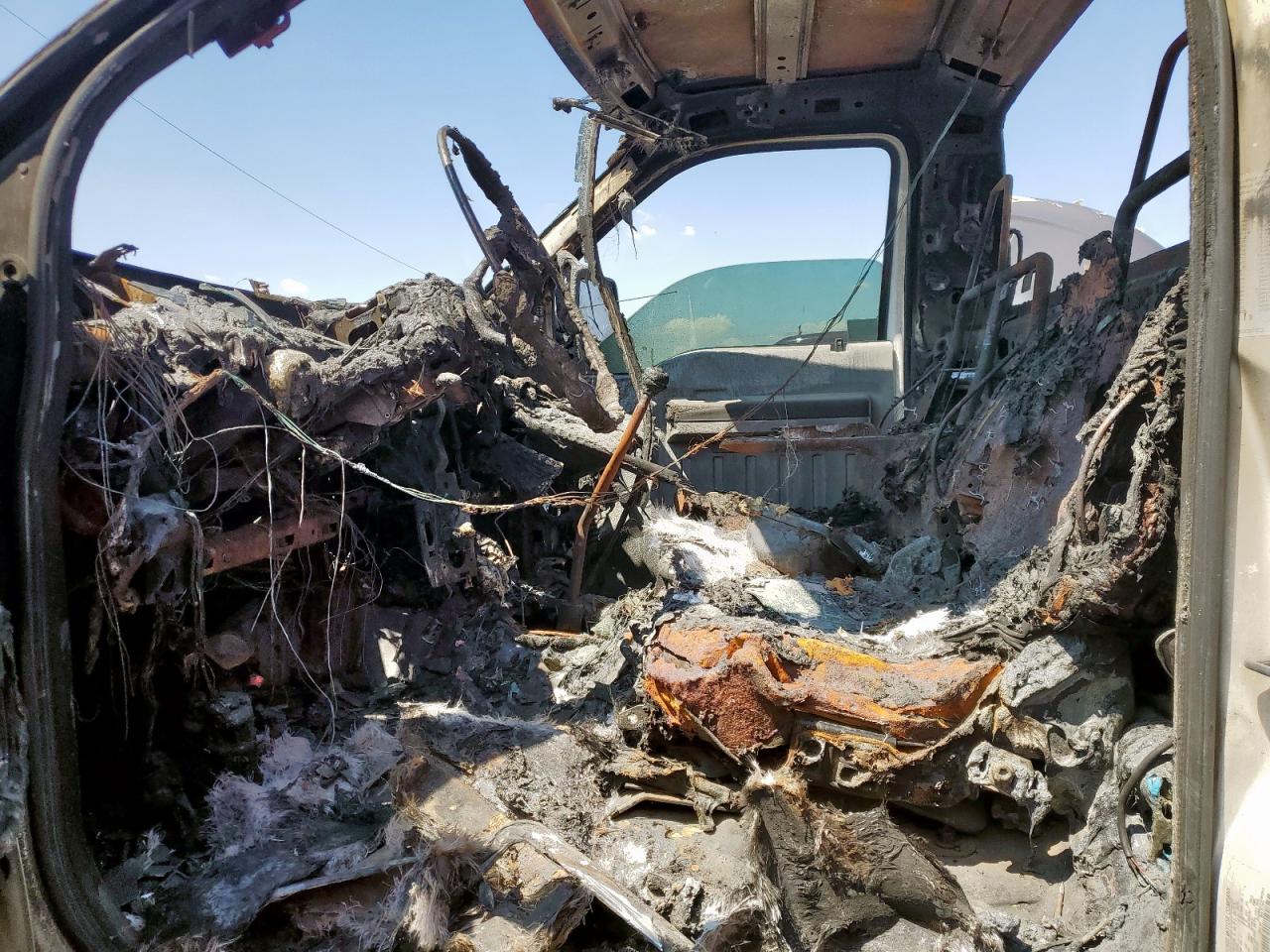 FORD F-750 SUPER DUTY