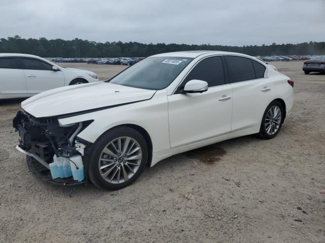 INFINITI Q50 LUXE