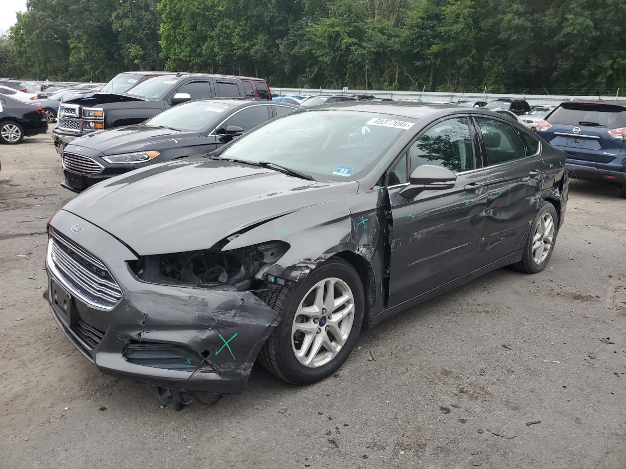 FORD FUSION SE
