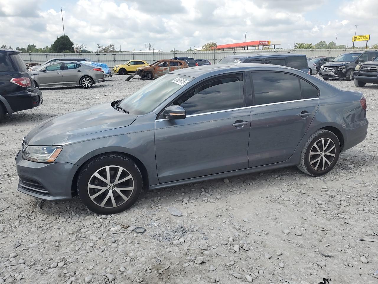 VOLKSWAGEN JETTA SE