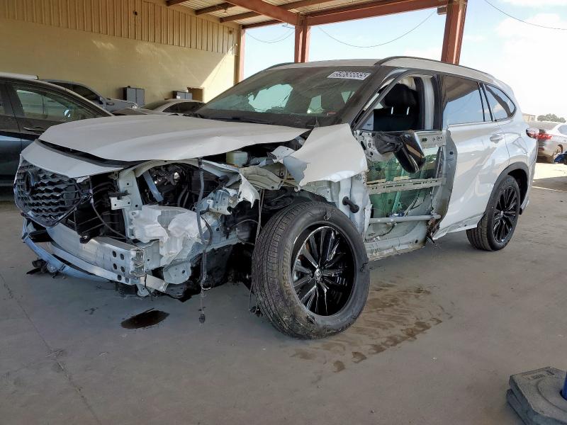 2025 TOYOTA HIGHLANDER LE 5TDKDRBH7SS576799