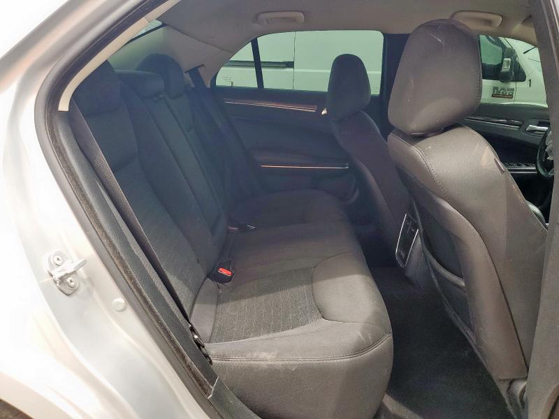 2019 CHRYSLER 300 TOURING 2C3CCAAG9KH569020