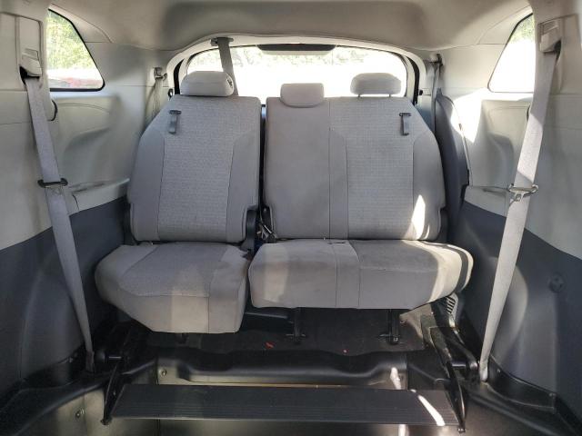 2022 TOYOTA SIENNA LE 5TDKRKEC8NS079788