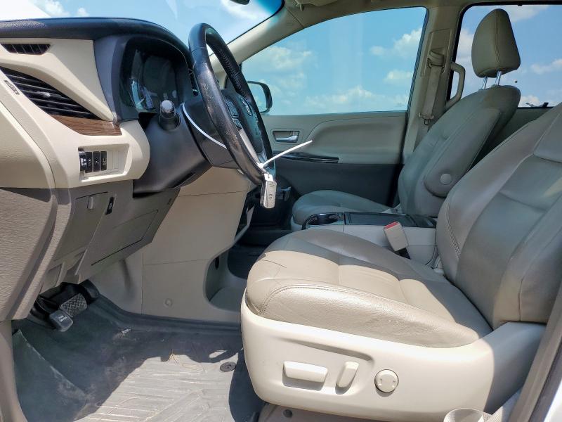 2016 TOYOTA SIENNA XLE 5TDYK3DC4GS715583