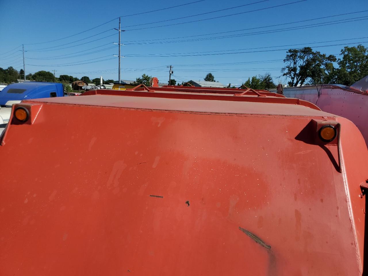 Lot #3240046499 1998 OTHER HEAVY EQUIPMENT TRAILER