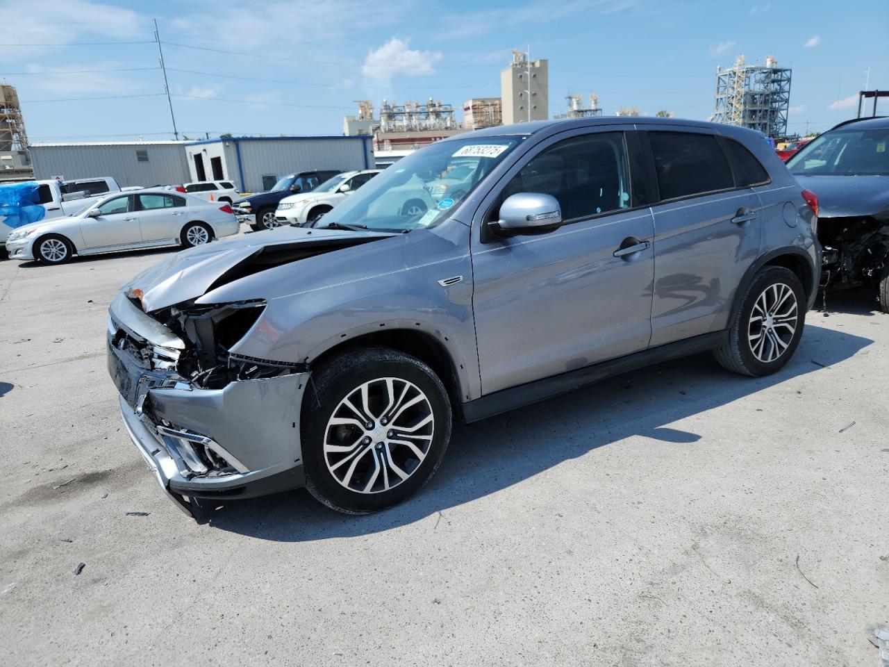 MITSUBISHI OUTLANDER SE