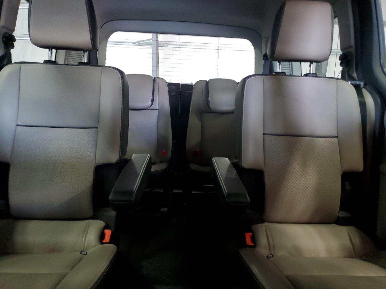 FORD TRANSIT CONNECT TITANIUM