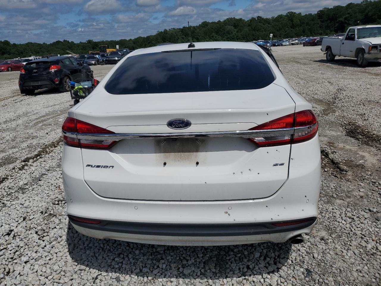 FORD FUSION SE