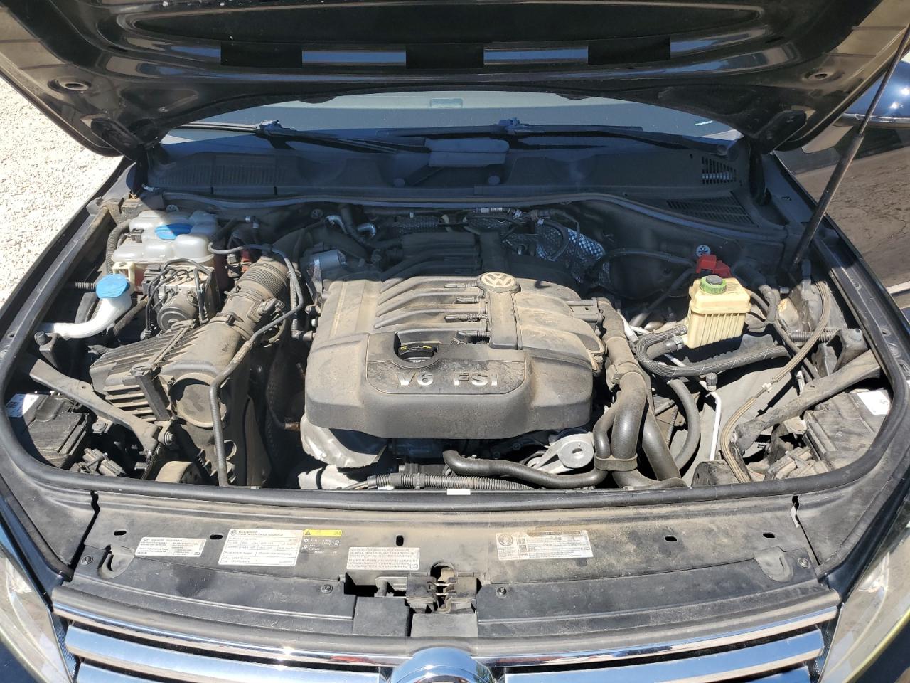 VOLKSWAGEN TOUAREG SPORT