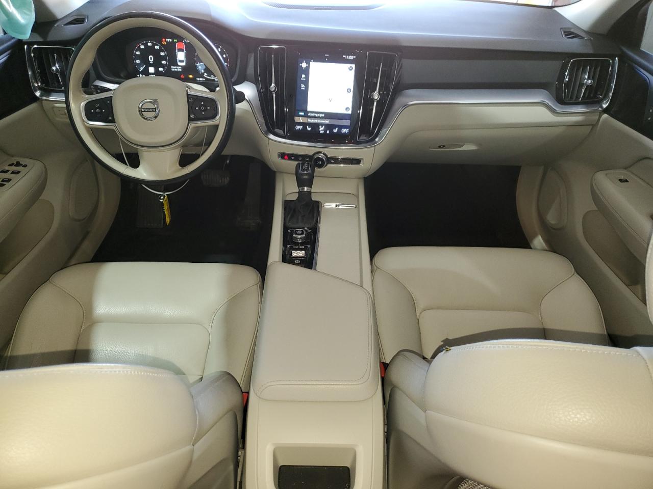 VOLVO S60 T6 MOMENTUM