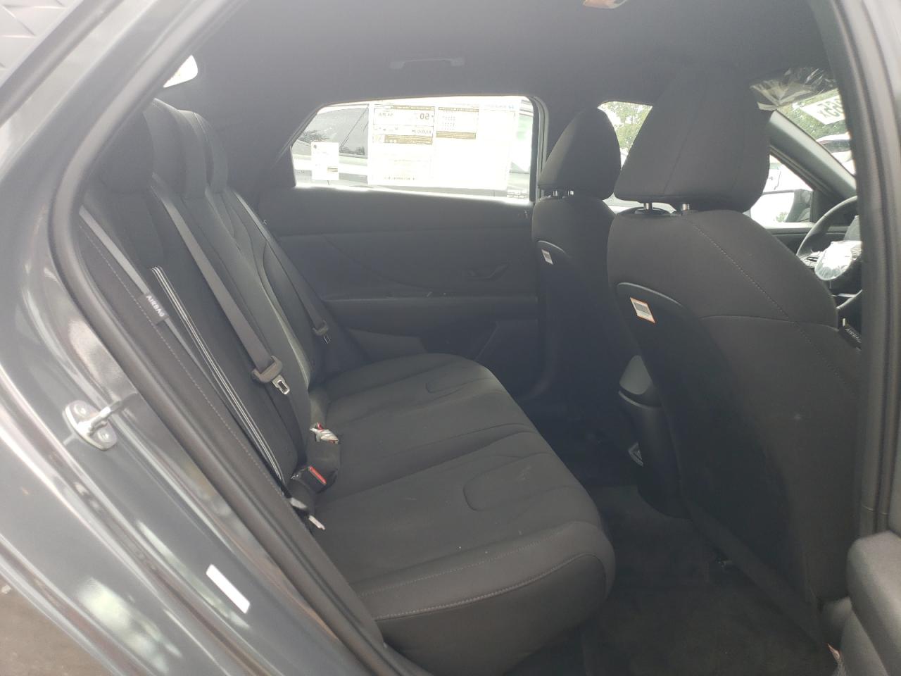 HYUNDAI ELANTRA BLUE