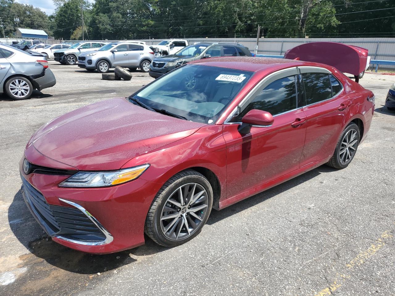 TOYOTA CAMRY XLE