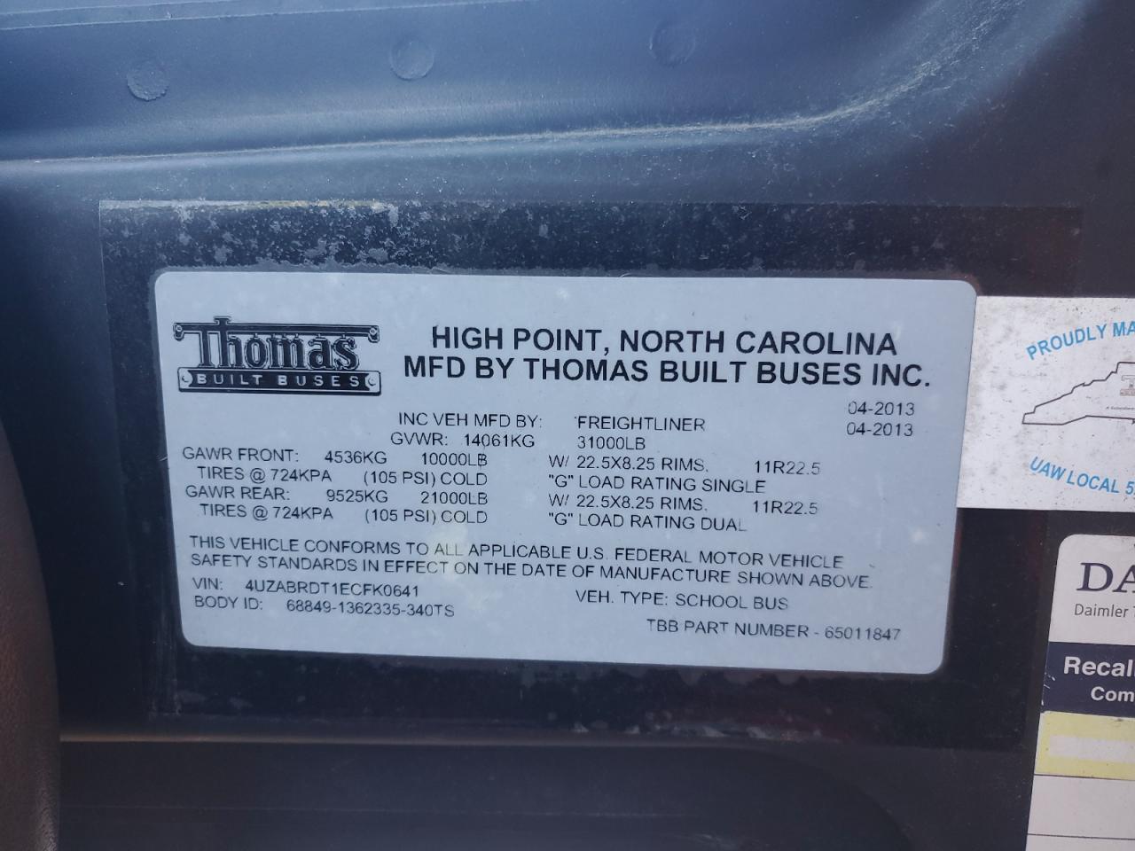 Lot #3301801328 2014 FREIGHTLINER CHASSIS B2