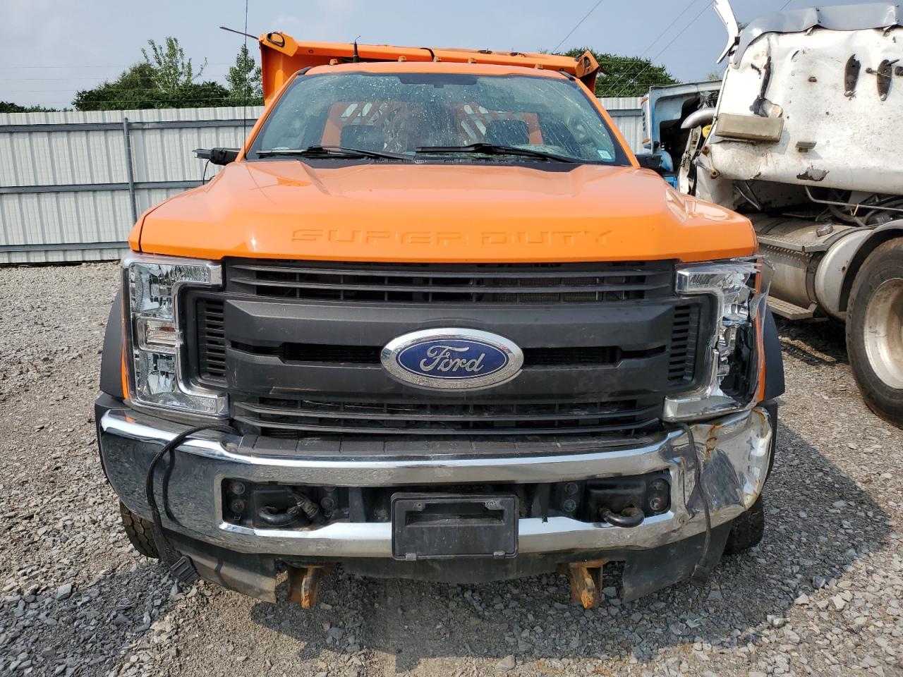 FORD F-550 SUPER DUTY