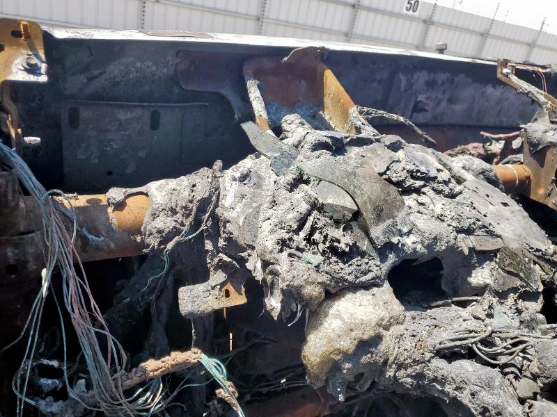 2011 FORD F750 SUPER #3265948539