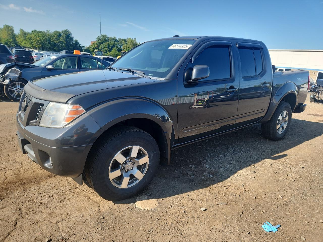 NISSAN FRONTIER CREW CAB SE