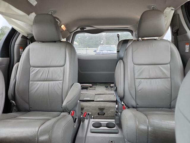 2016 TOYOTA SIENNA XLE 5TDYK3DC1GS717940