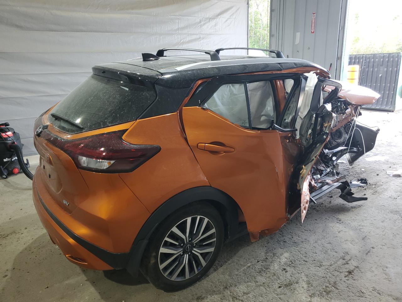 NISSAN KICKS SV