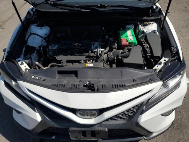 2019 TOYOTA CAMRY SE A 4T1B11HK2KU743624