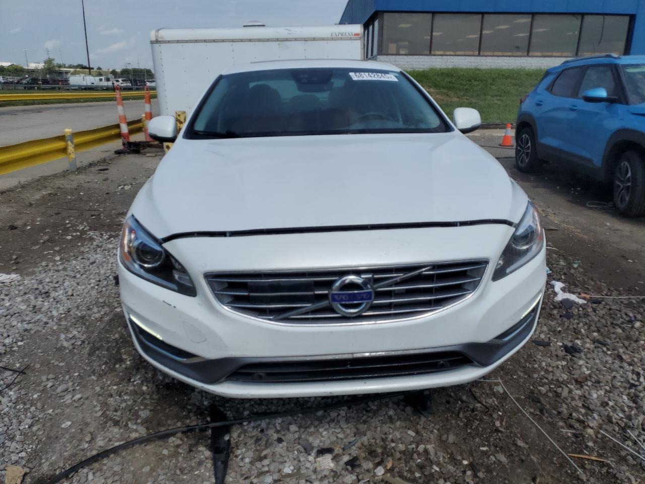 VOLVO S60 PLATINUM