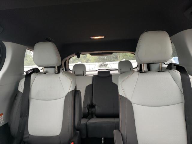 2022 TOYOTA SIENNA LE 5TDGSKFC9NS045836
