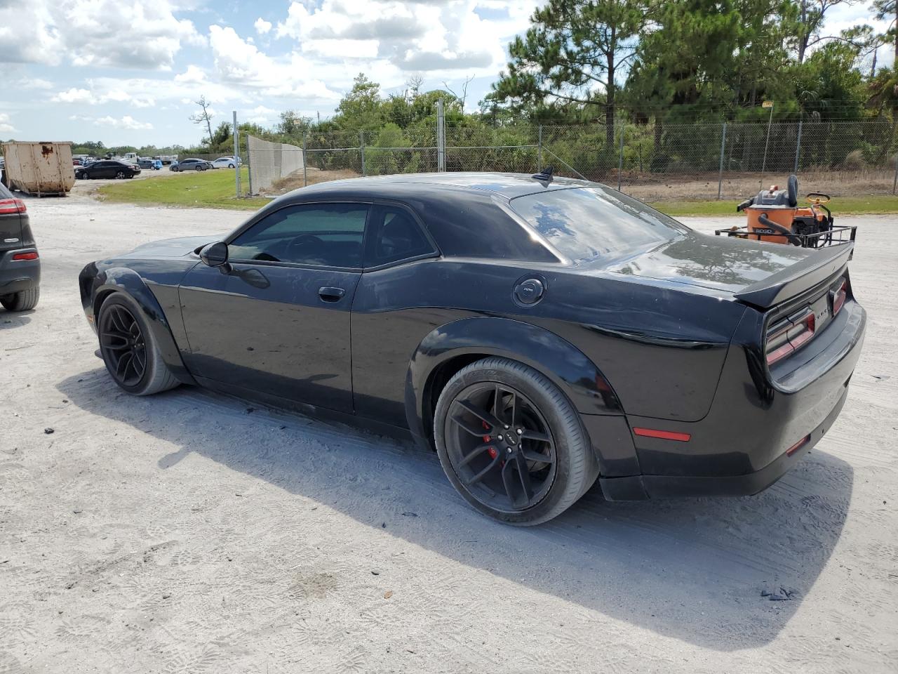 DODGE CHALLENGER SRT HELLCAT