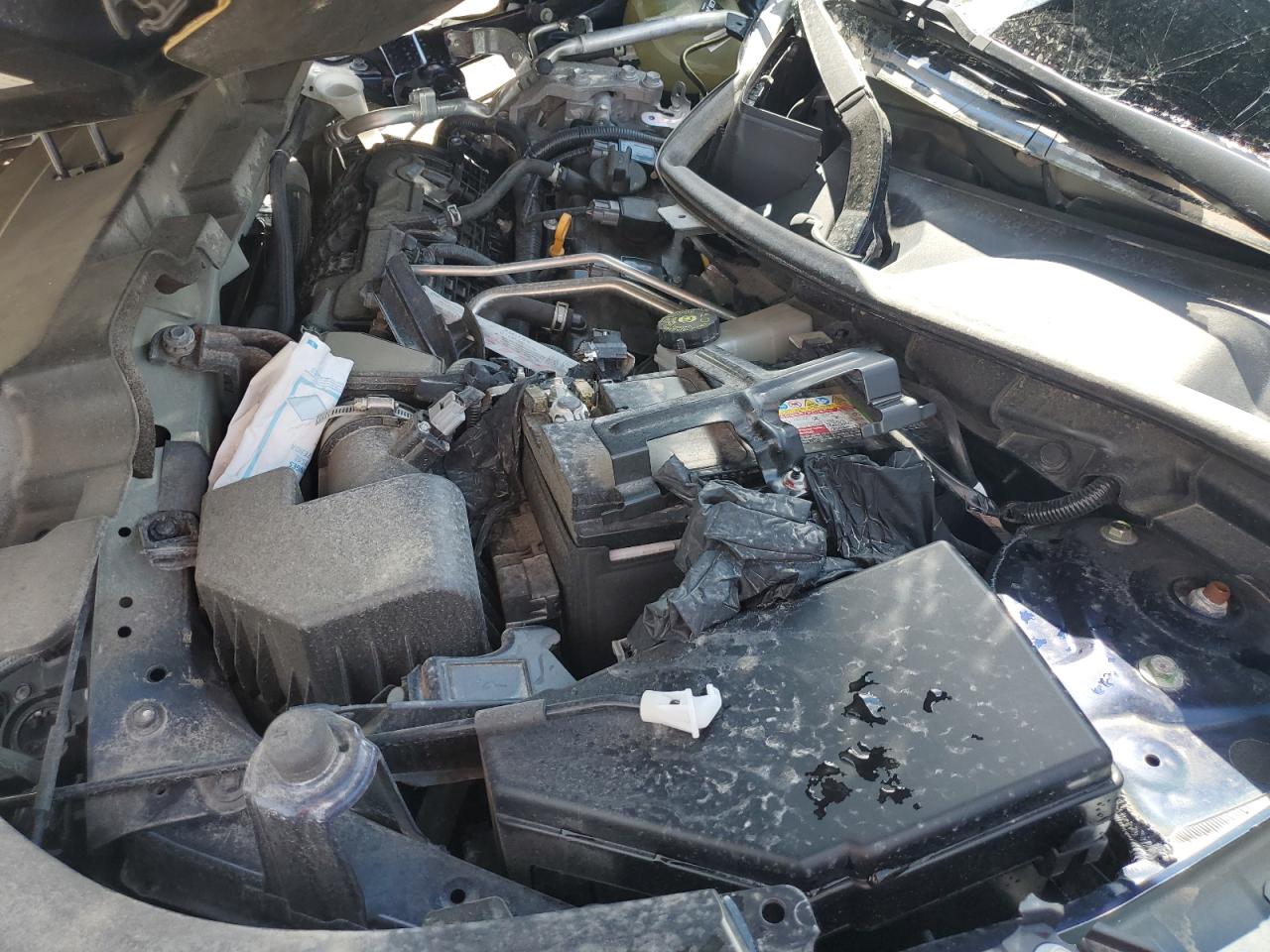 MITSUBISHI OUTLANDER SE