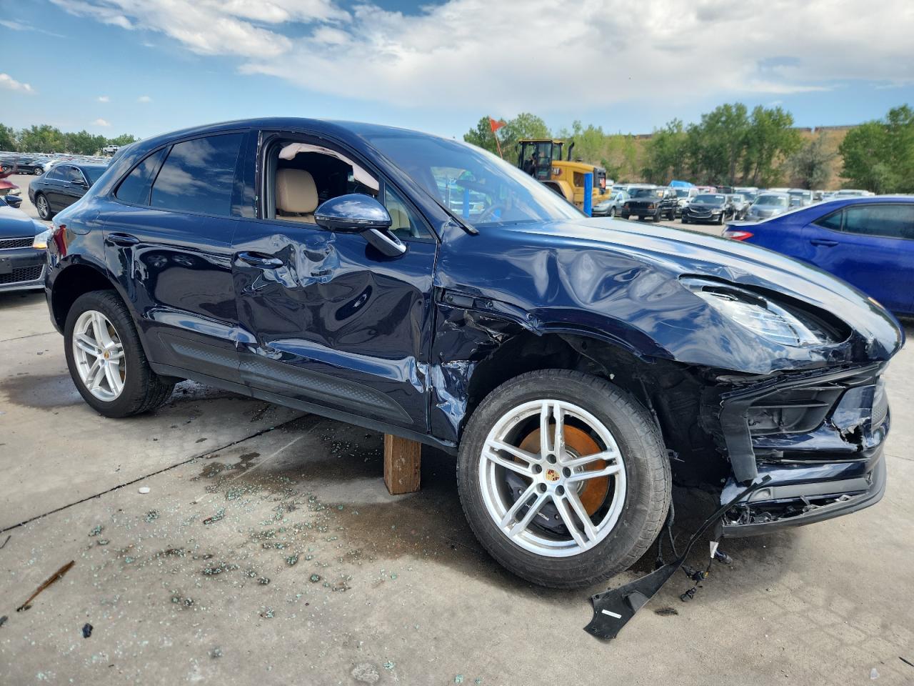 PORSCHE MACAN BASE