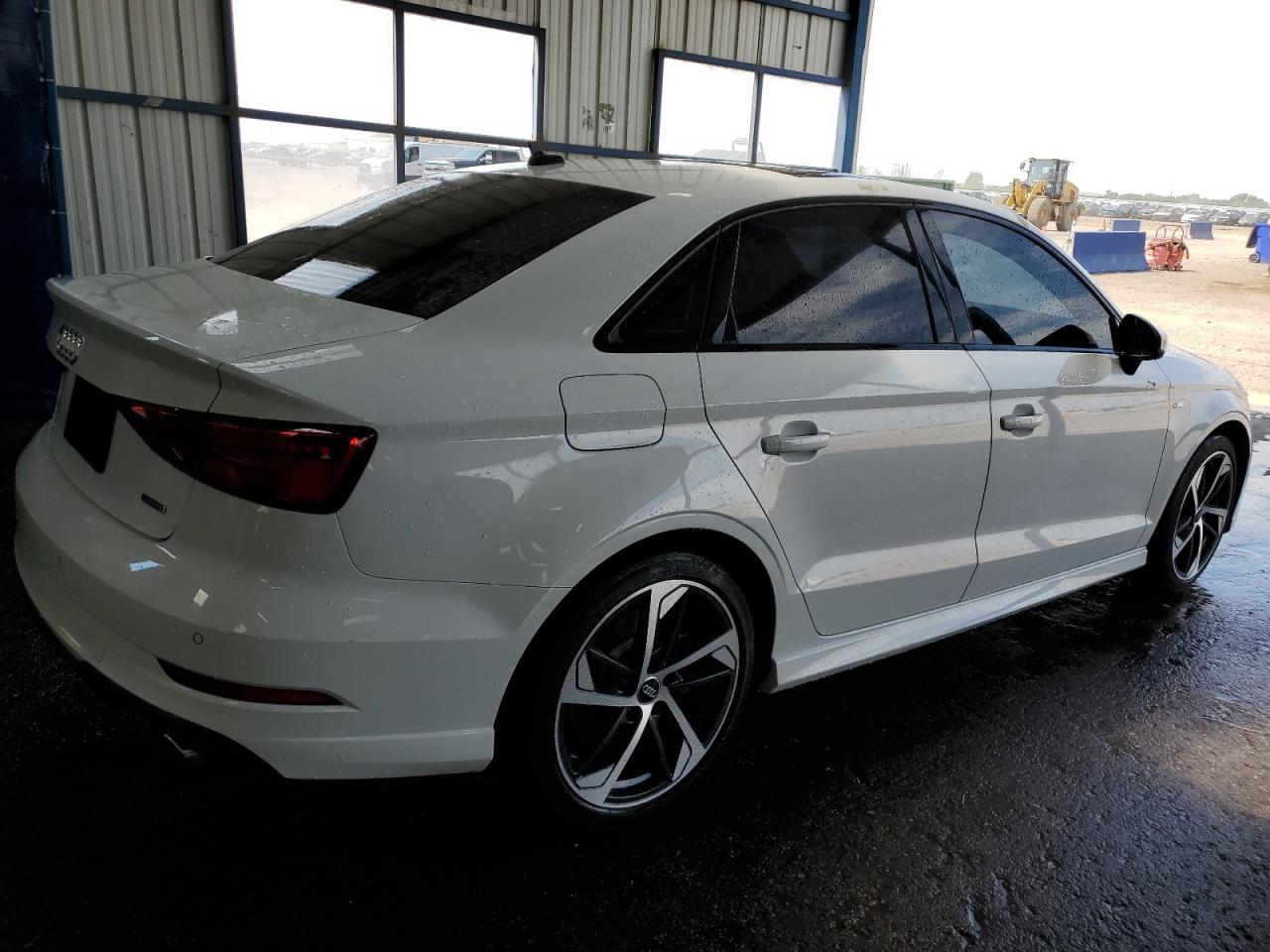 AUDI A3 S-LINE PREMIUM PLUS