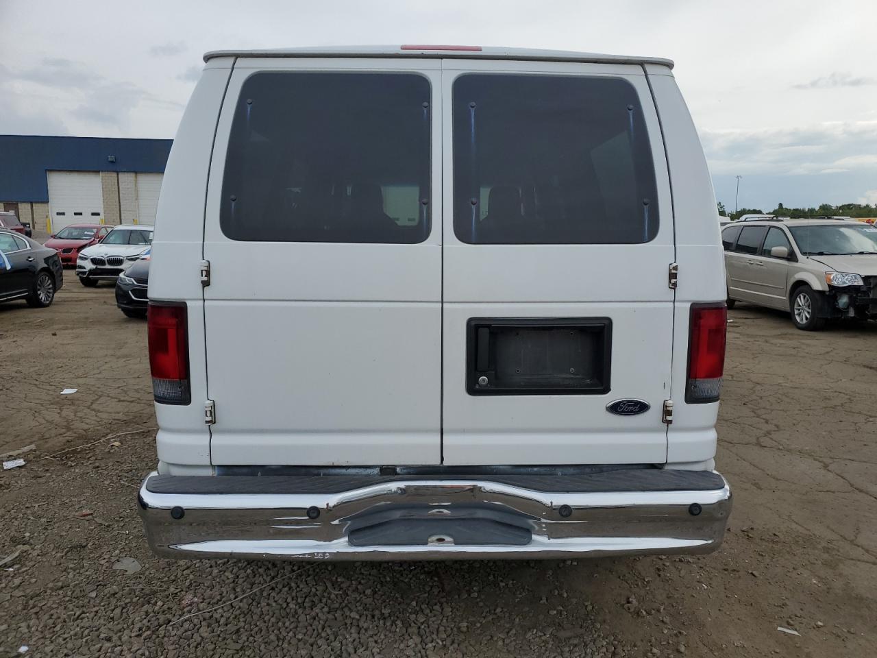 FORD ECONOLINE E350 SUPER DUTY WAGON