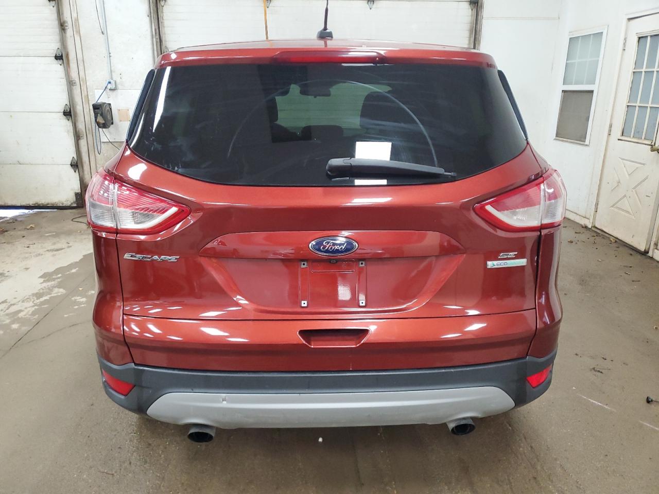 FORD ESCAPE SE