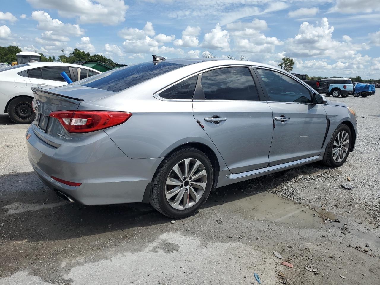 HYUNDAI SONATA SPORT