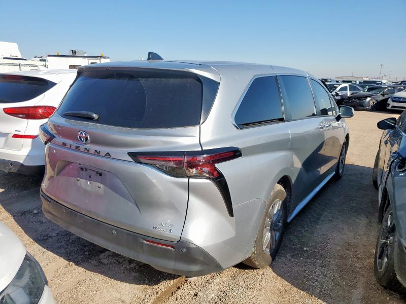 2023 TOYOTA SIENNA XLE 5TDYRKECXPS173622