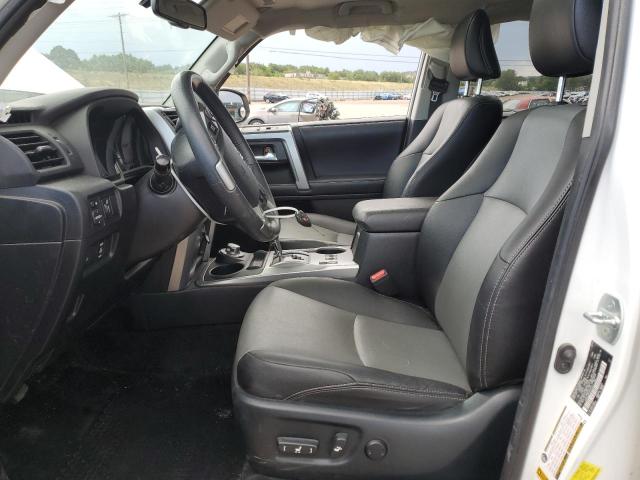 2018 TOYOTA 4RUNNER SR - JTEBU5JR9J5557366