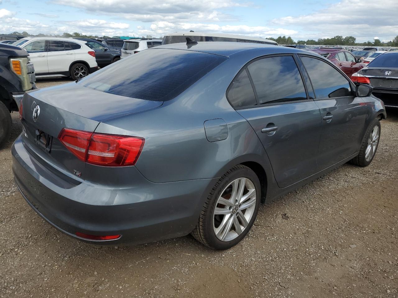 VOLKSWAGEN JETTA SE