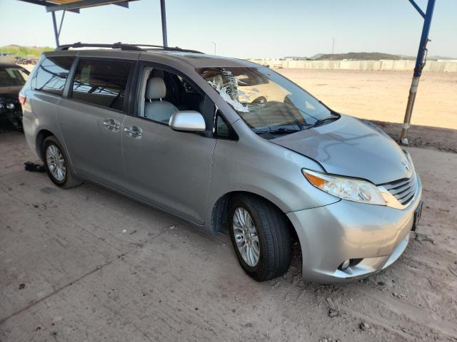 2015 TOYOTA SIENNA XLE - 5TDYK3DC5FS655733