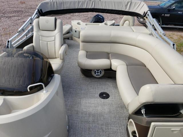 2016 PREMIER 220 CASTAWAY #3227244902