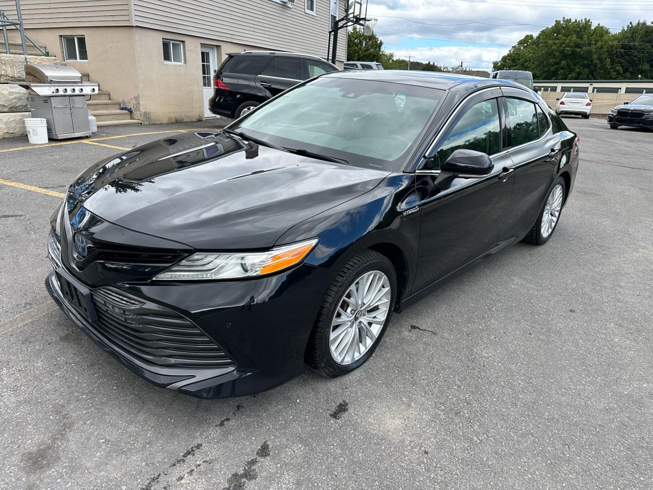TOYOTA CAMRY HYBRID