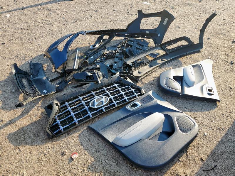 2023 HYUNDAI VENUE SEL KMHRC8A31PU263781