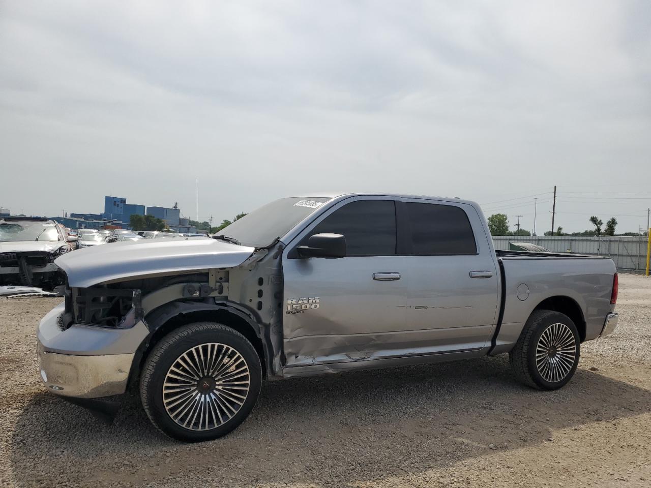 RAM 1500 SLT