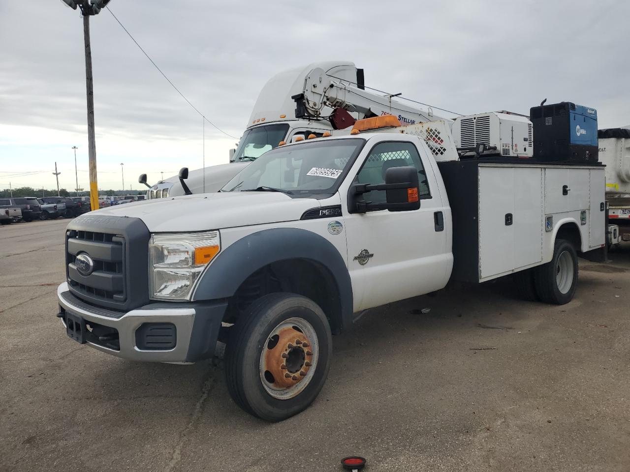 FORD F-550 SUPER DUTY