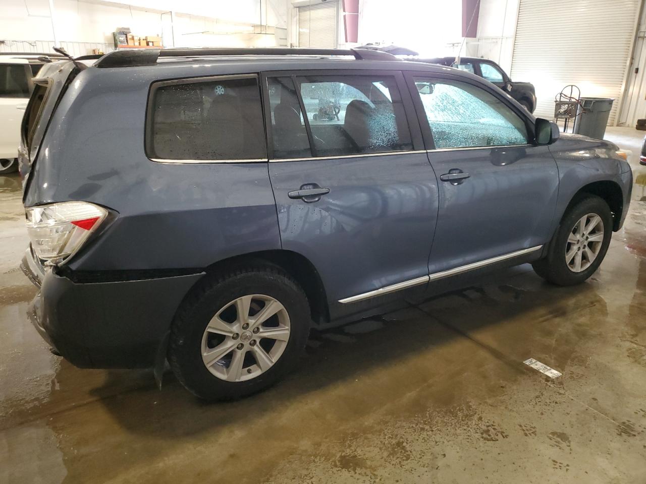 TOYOTA HIGHLANDER BASE